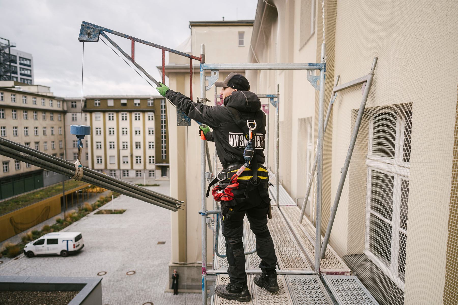 Gerüstbauer bei der Montage
